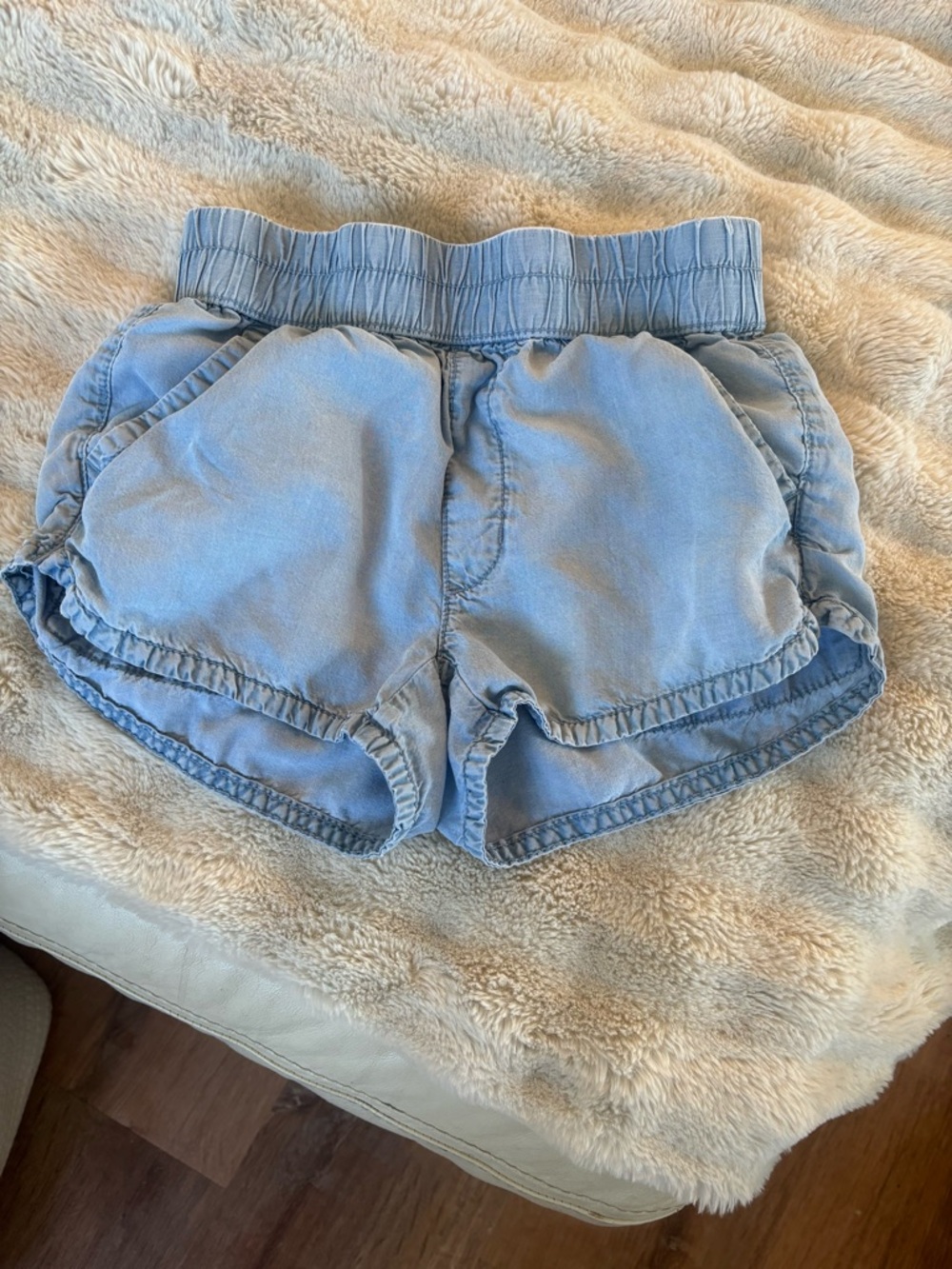 American Eagle women’s size xs shorts